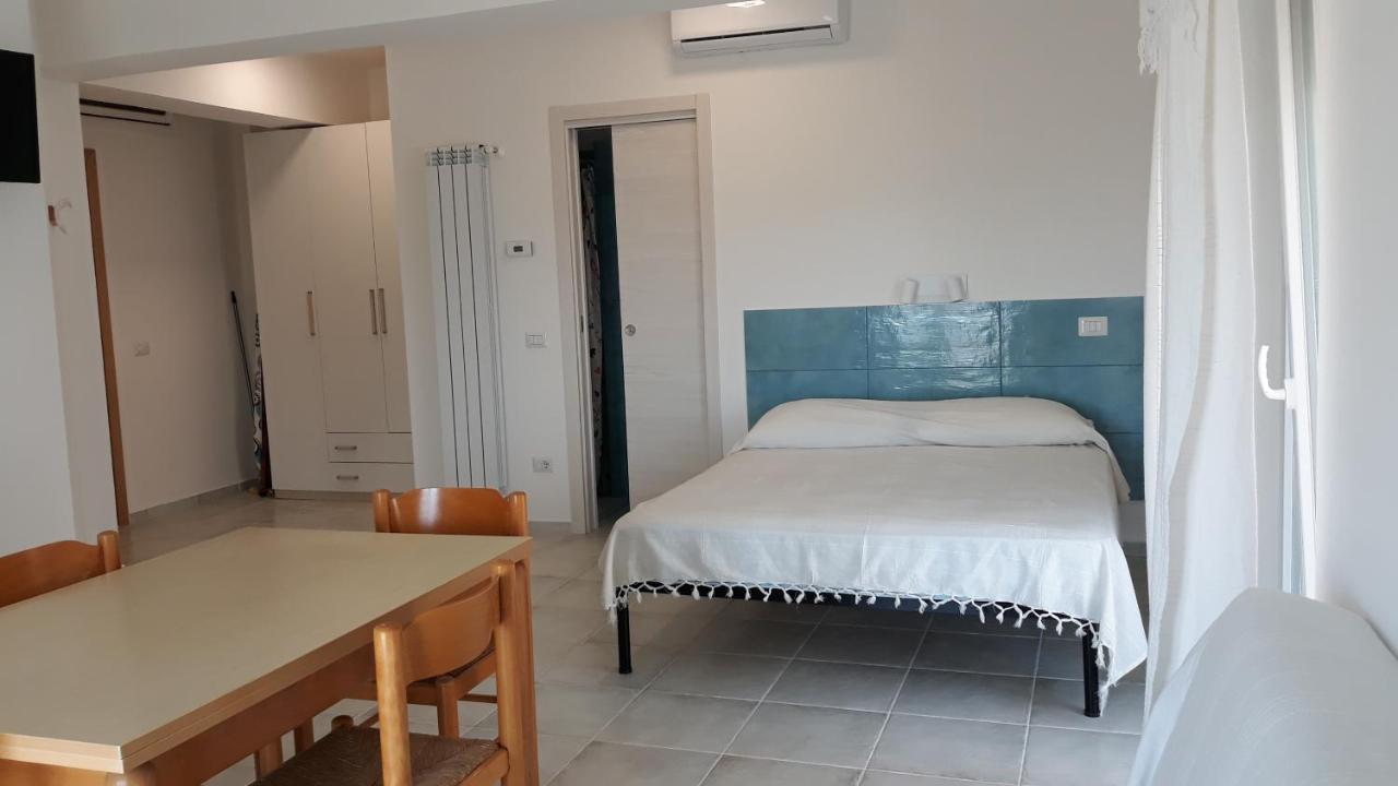 mare blu Apartment Gizzeria Cameră foto